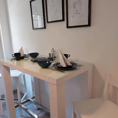 Gemuetliches, Voll Ausgestattetes Apartamento *