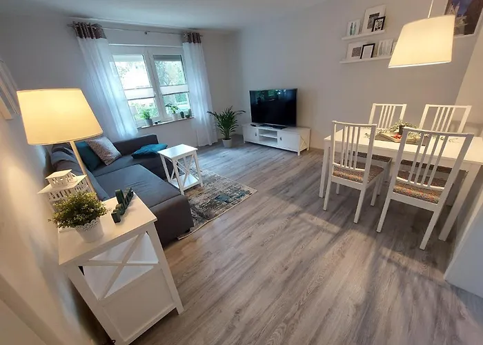 Gemuetliches, Voll Ausgestattetes Appartamento *